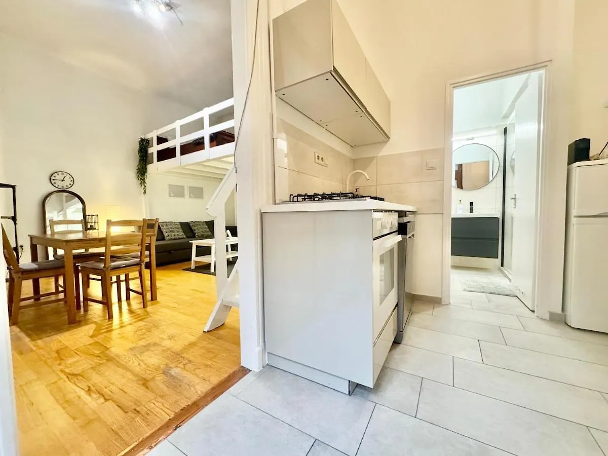 K16 Central Spacious 2Br Budapest 0*,  Ungarn