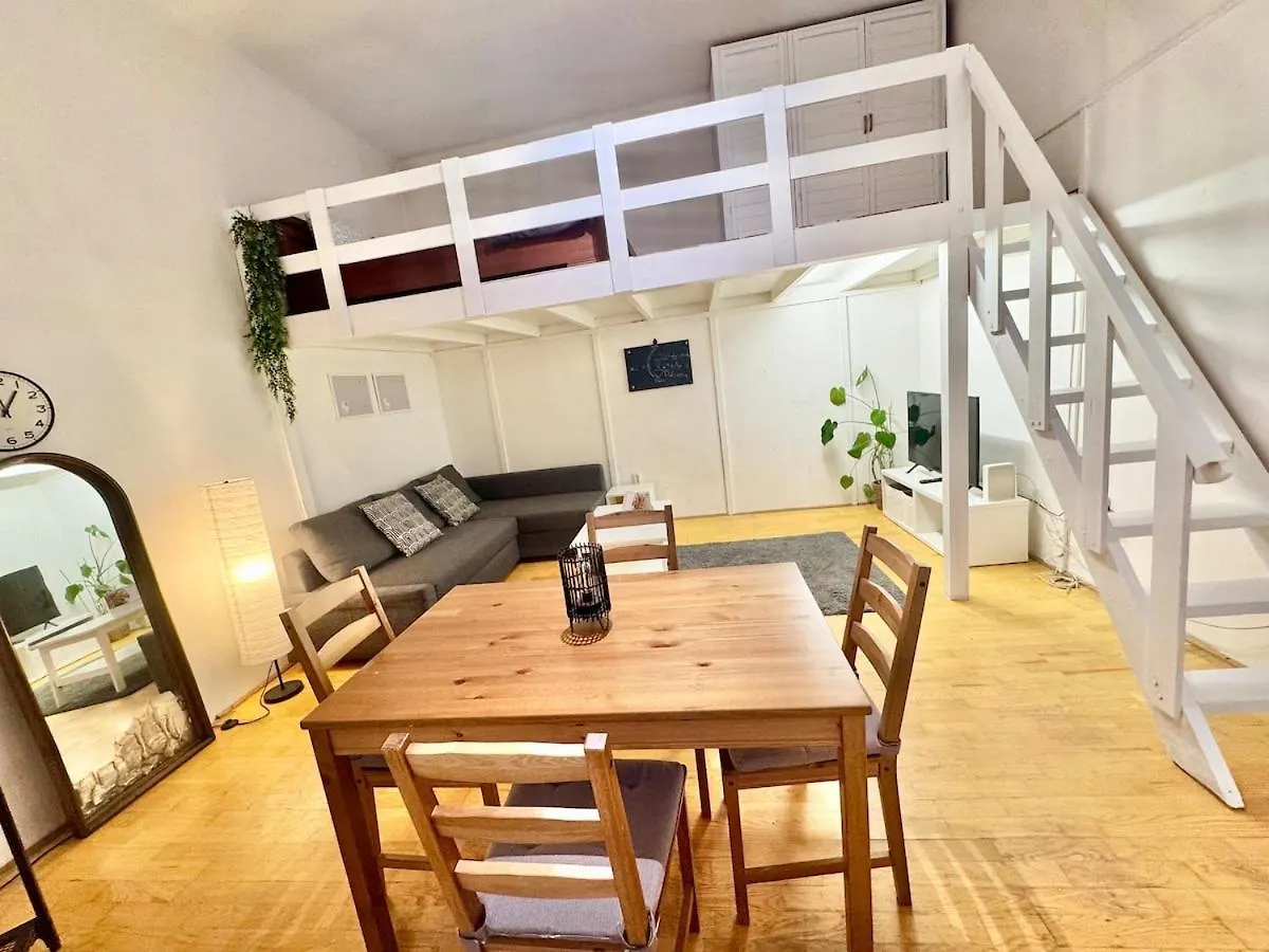 K16 Central Spacious 2Br Budapest 0*,