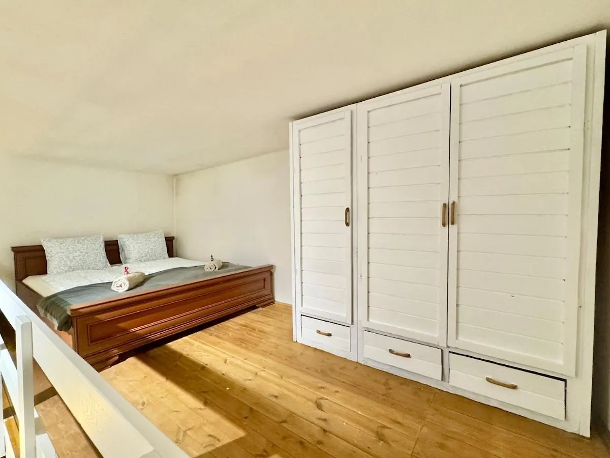 K16 Central Spacious 2Br Budapest